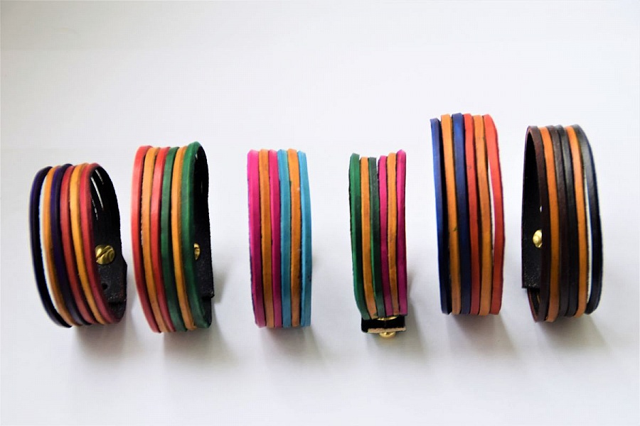bracelet cuir 6 brins couleurs