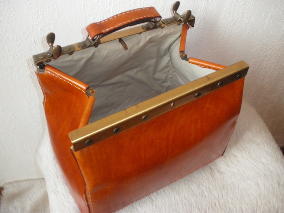 Vintage handgjord läder resväska